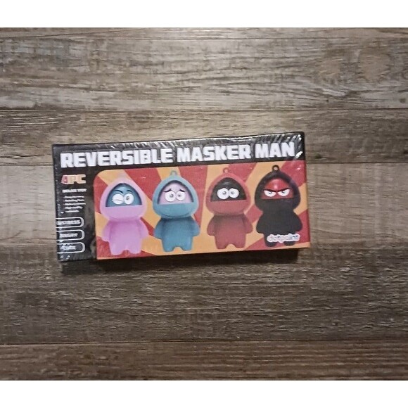 Reversible Masker Man Stress Releif Fidgit Figures - Picture 2 of 12